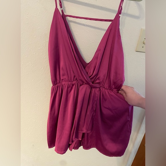 Fuchsia romper size medium - Picture 1 of 6